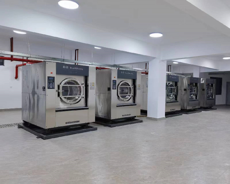 酒店洗滌設(shè)備一套多少錢 百?gòu)?qiáng)洗滌設(shè)備給您具體介紹